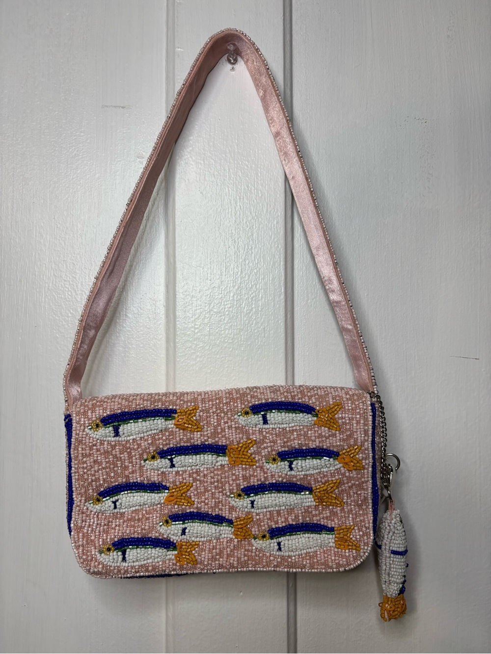 Viral Beaded Pink Fish Pattern Shoulder Bag